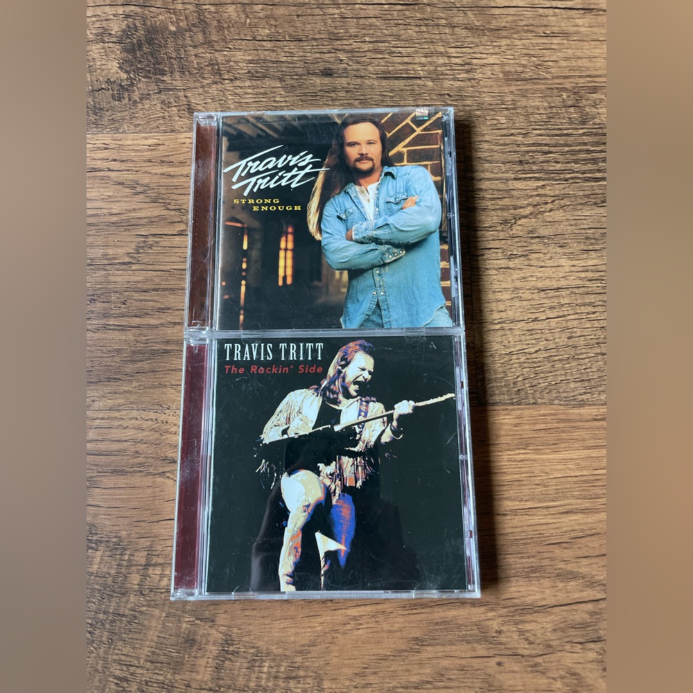 2 Travis Tritt CD’s